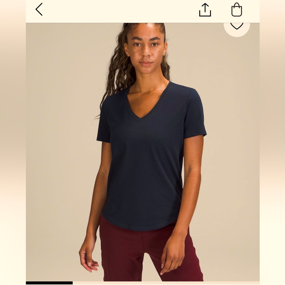 NWT LULULEMON v neck love tee